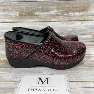 Dansko XP 2.0 40 Blk/Pnk Floral Leather Clogs A022